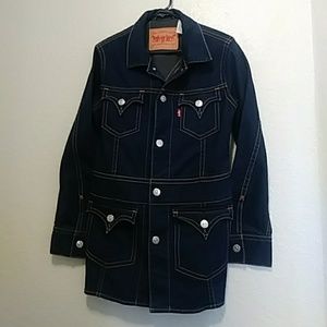 Ladies Levi denim jacket